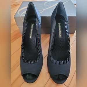 Enzo Angiolini Heals